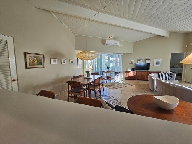 Building Photo - 37800 Da Vall Dr