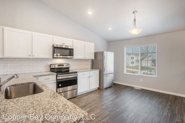 Building Photo - 4 br, 2 bath House - 5315 Eagle Glen Avenu...