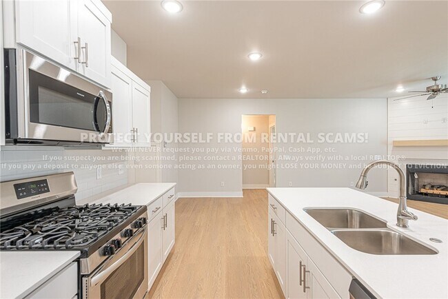 Building Photo - 617 Wagon Wheel Ave