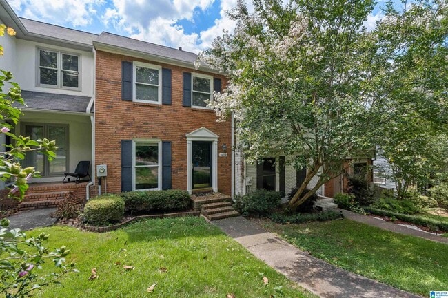 Primary Photo - 1659 Ashwood Ln