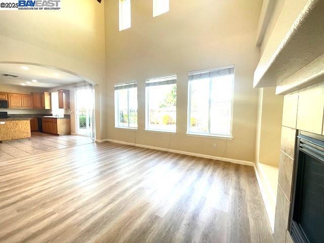 Building Photo - 2501 Crystal Way