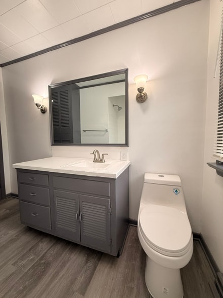 Building Photo - 17727 Crest Dr