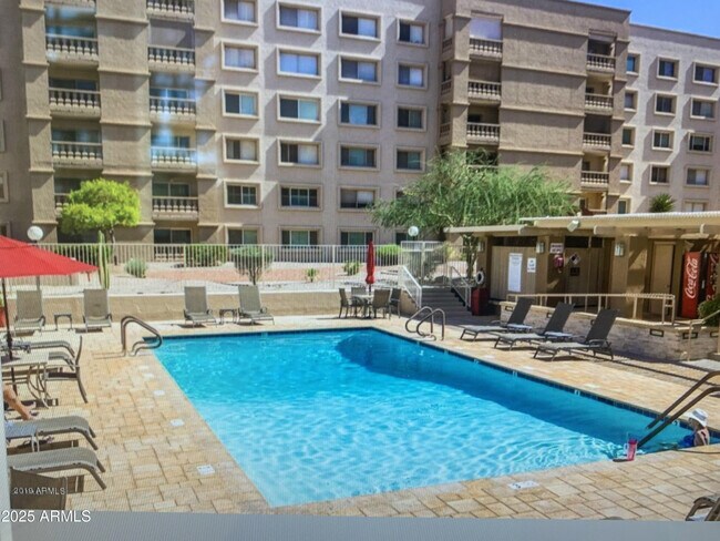 Building Photo - 7920 E Camelback Rd