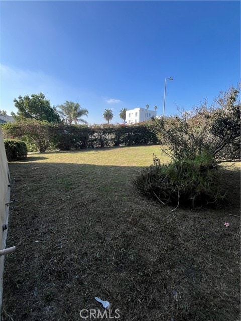 Building Photo - 1355 W 49th St