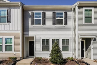 Building Photo - 524 Landing View Dr