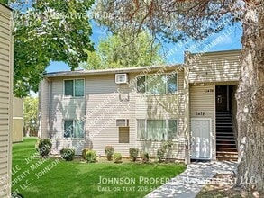 Building Photo - 1478 W Sandalwood Dr