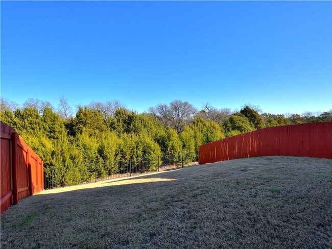 Building Photo - Alluring  Single Family Home | 3 BR/2.5BA | Peaceful Backyard| Coming Soon!