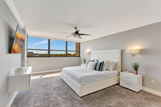 Building Photo - 859 Jeffery St