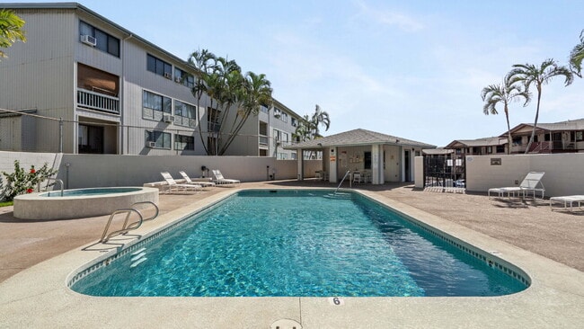 Building Photo - Renovated 2br/1ba/2pkg 3rd Fl Townhome