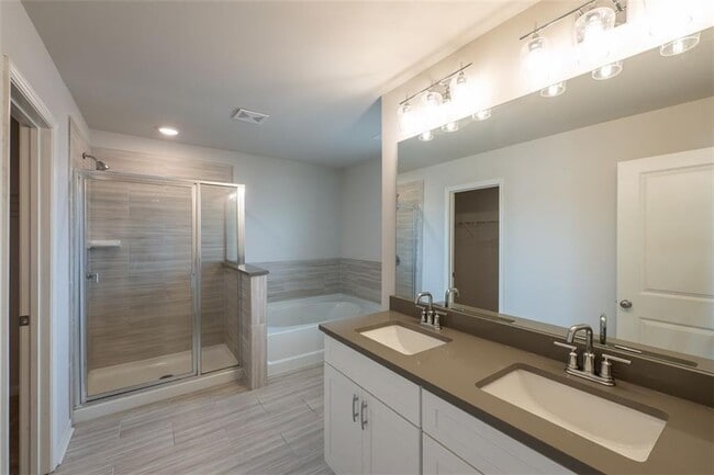 Building Photo - 4013 Park Ln