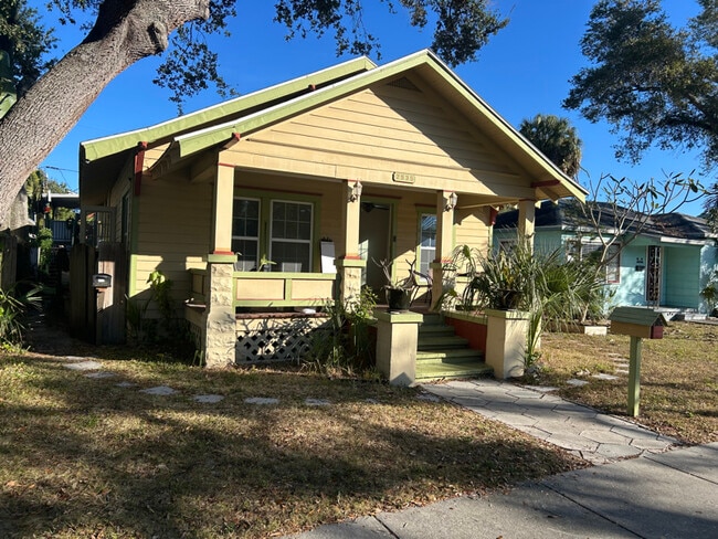 Building Photo - 2535 2nd Ave N