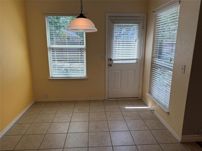 Building Photo - 29915 Sunwillow Creek Dr