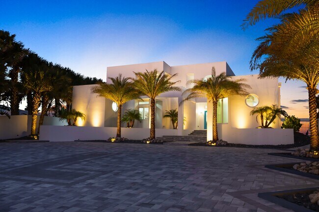 Building Photo - 435 Ocean Shore Blvd