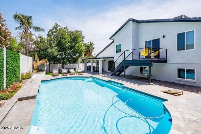 Building Photo - 6174 E Janice Wy