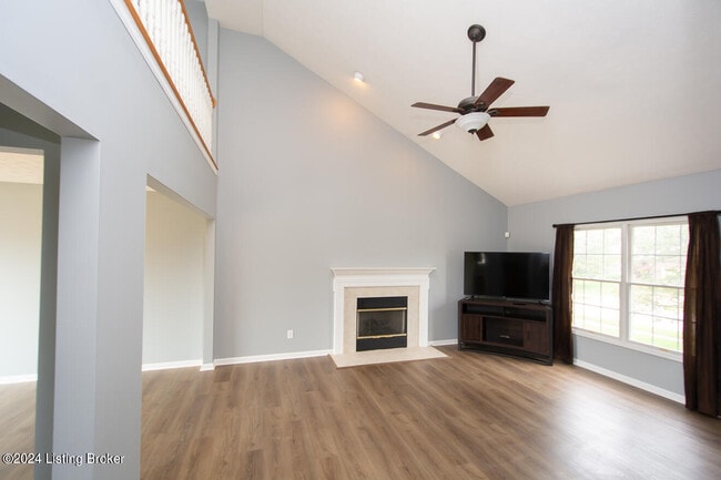 Building Photo - 6702 Shallow Rock Dr