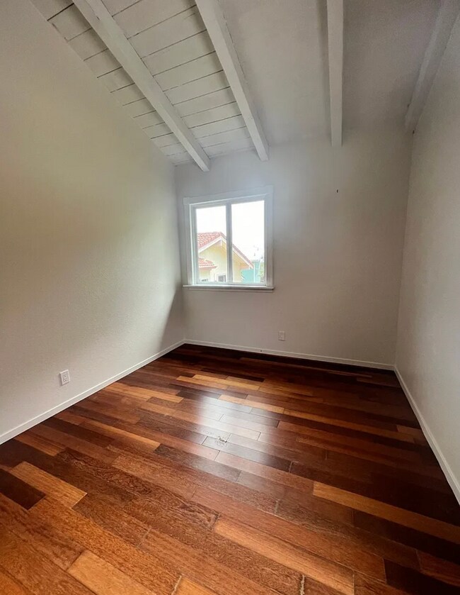 Building Photo - Beautiful 3BD/2BA Hawaii Kai Home | 2-Car Garage | Mountainside Setting