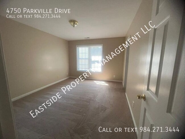 Building Photo - 4750 Parkville Dr