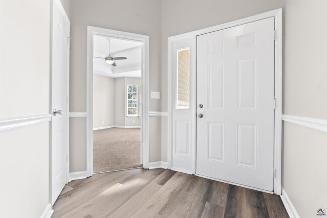 Building Photo - 308 Peach Blossom Rd