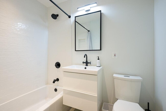 Building Photo - 1936 Calvert St NW