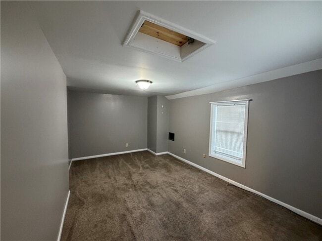 Building Photo - 24 Maynard Ave