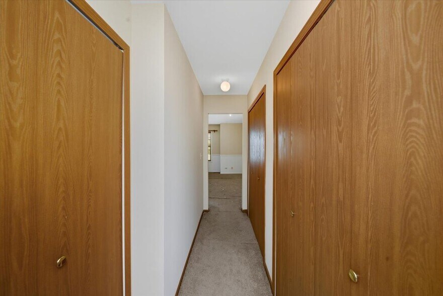 Building Photo - 118 Cambrian Ct