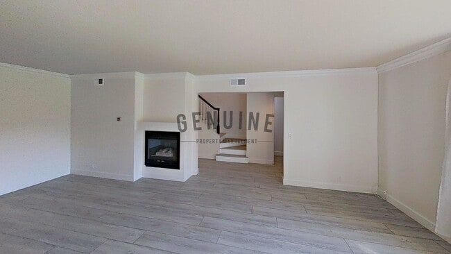 Building Photo - Beautiful 3Bd 2.5Ba Costa Mesa Townhome
