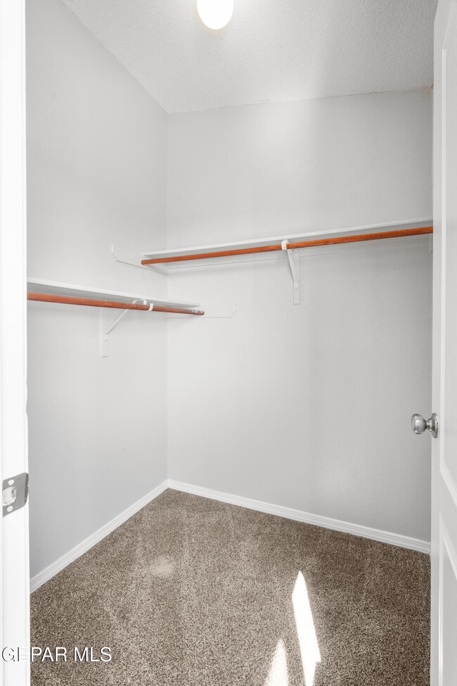 Building Photo - 14141 Tierra Leona Dr