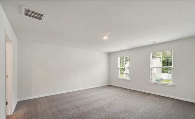 Building Photo - 22 Cedar View Cir