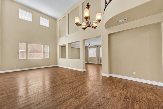 Building Photo - A Fabulous 4 Bedroom Home with a Sparkling Pool!!!