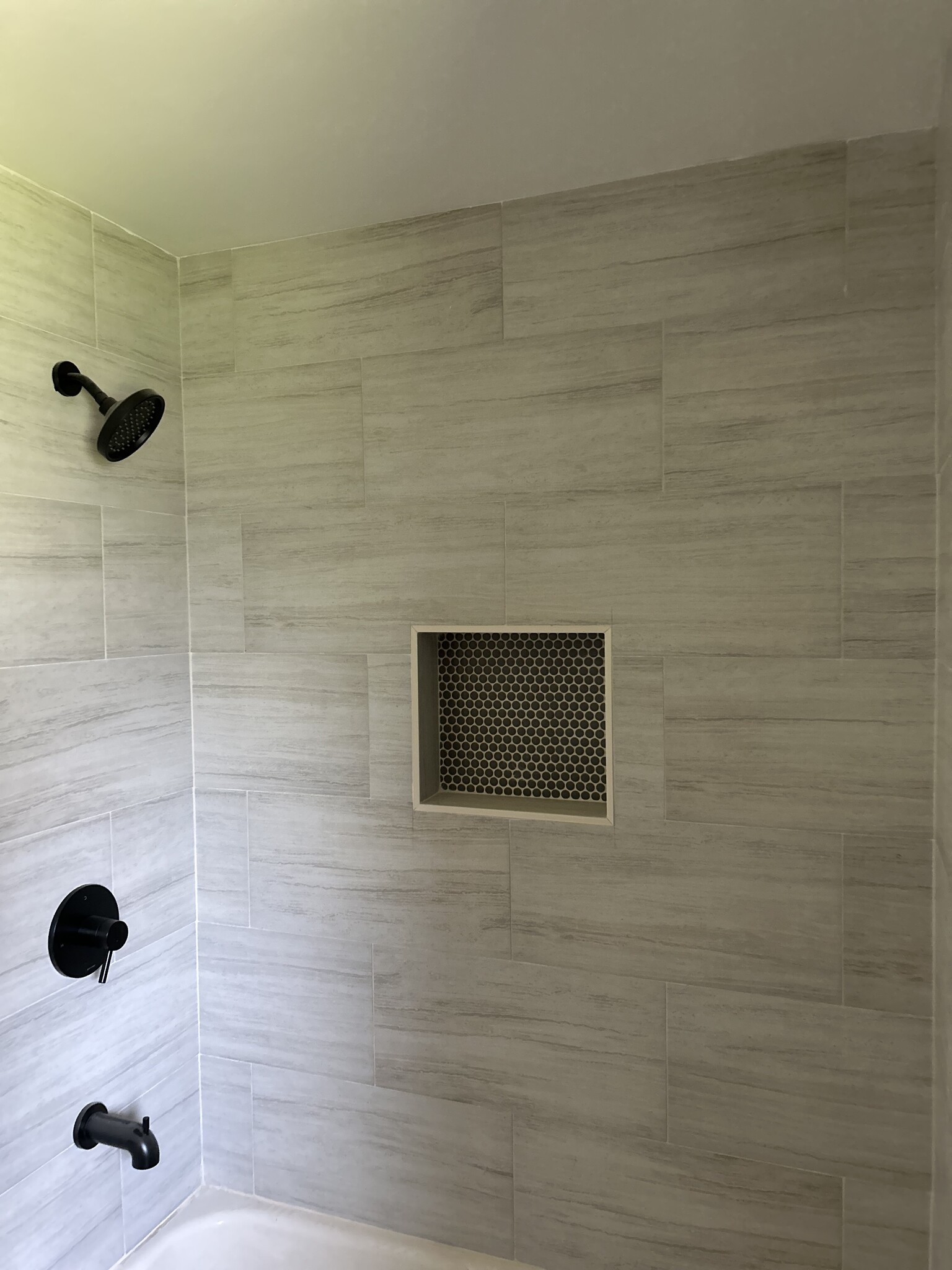 Bath - 5307 Cortelyou Ln