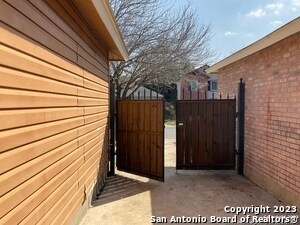 Building Photo - 9755 Frost Plain Dr