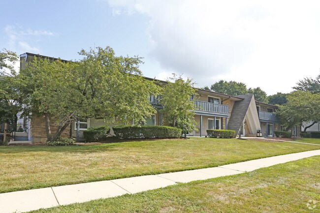 Building Photo - Oak Knoll Apartments