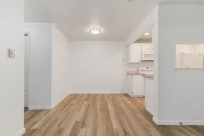 Building Photo - 14200 NE 171st St