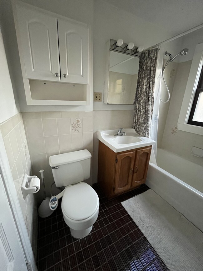 Building Photo - 47 Jamaica St