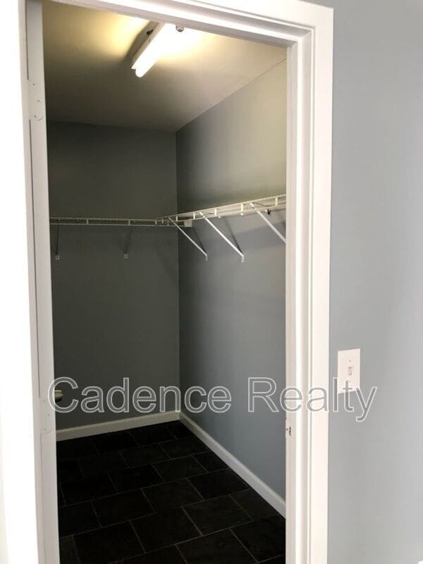 Building Photo - 306 Halyard Ct