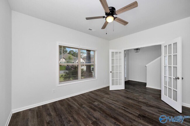 Building Photo - 171 Kingswood Dr