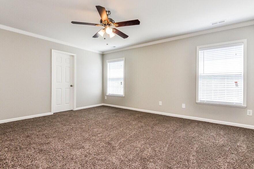 Building Photo - 148 Cinder Cross Way