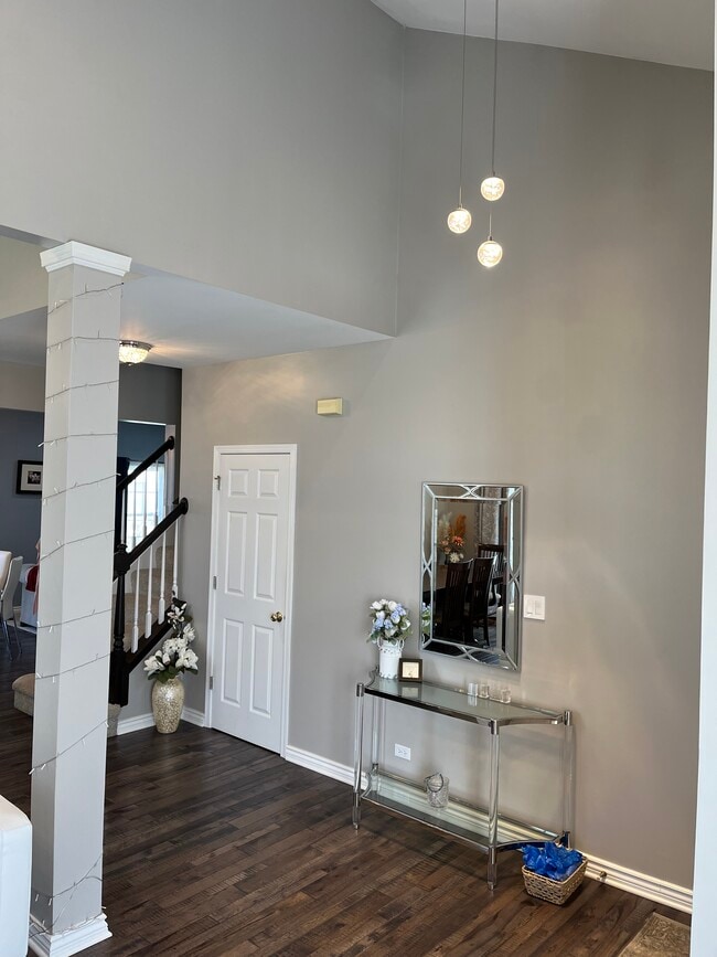Building Photo - 340 Polo Club Dr