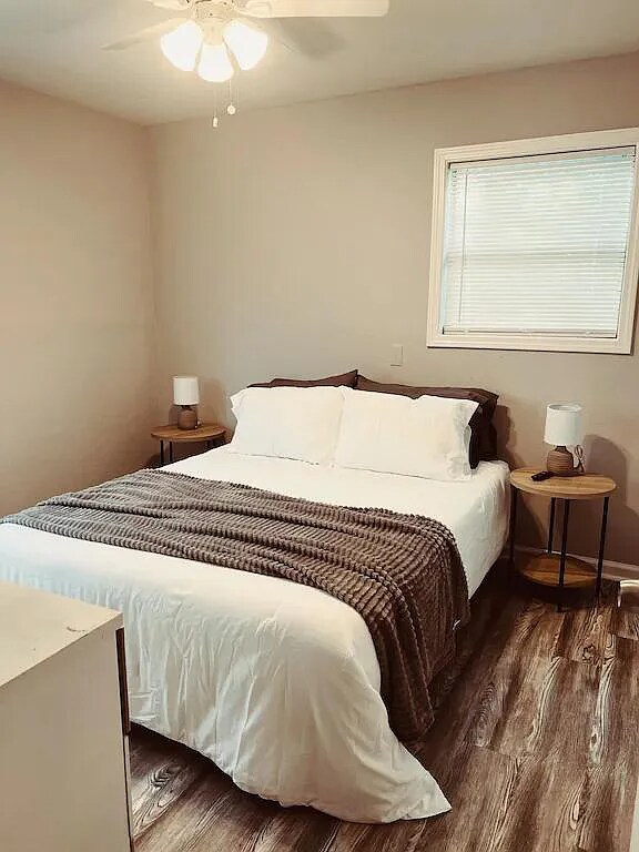 Building Photo - 5275 Berard Cir