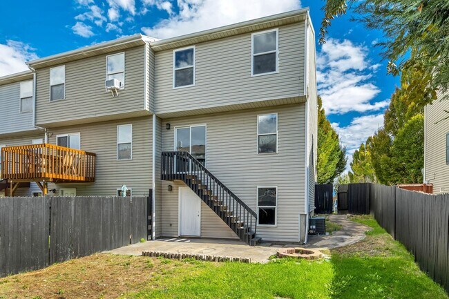 Building Photo - 2830 Keltic Ct