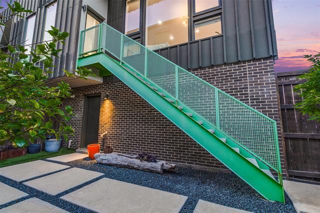 Building Photo - 4805 Manett St