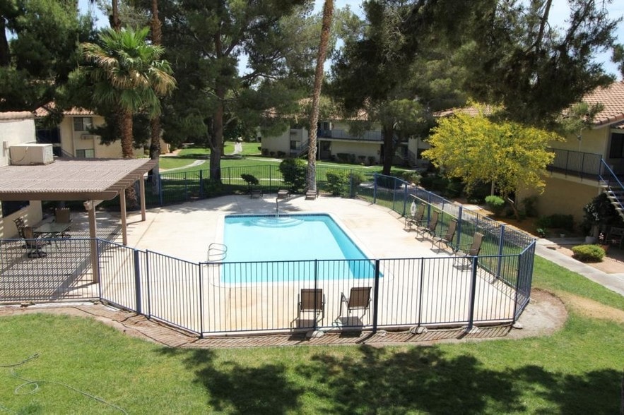 Cameron Apartments 4600 Sirius Ave Las Vegas NV 89102 Apartment Finder