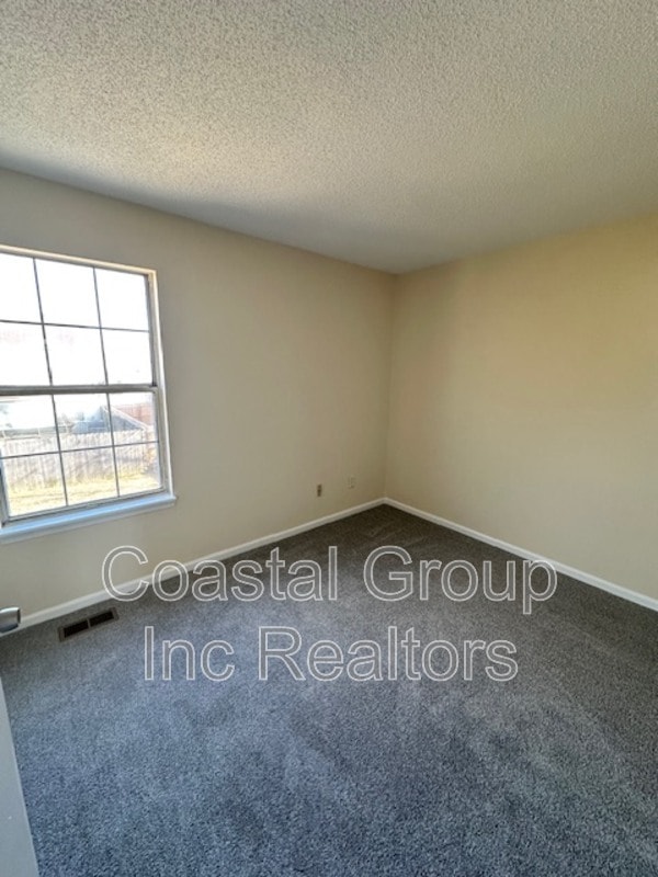 Building Photo - 1704 Minnows Ct