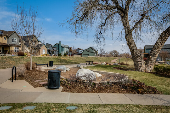 Building Photo - 1333 Snowberry Ln