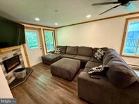 Building Photo - 143 Deer Run Ln