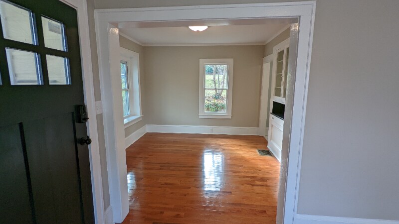 Building Photo - 25 Starnes Ave