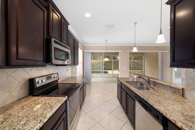 Building Photo - 6606 SW 91st Cir