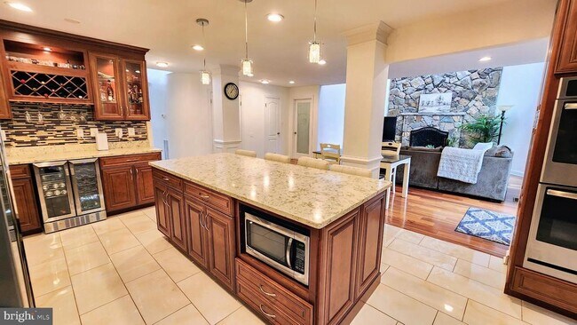 Building Photo - 5503 Chestermill Ct