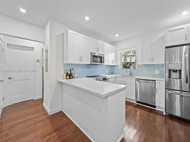 Building Photo - 4148 Ventura Ave