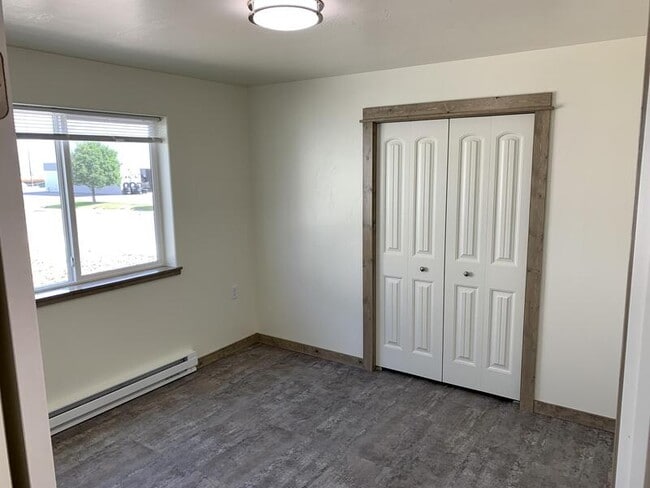 Building Photo - 841 Gibbon St